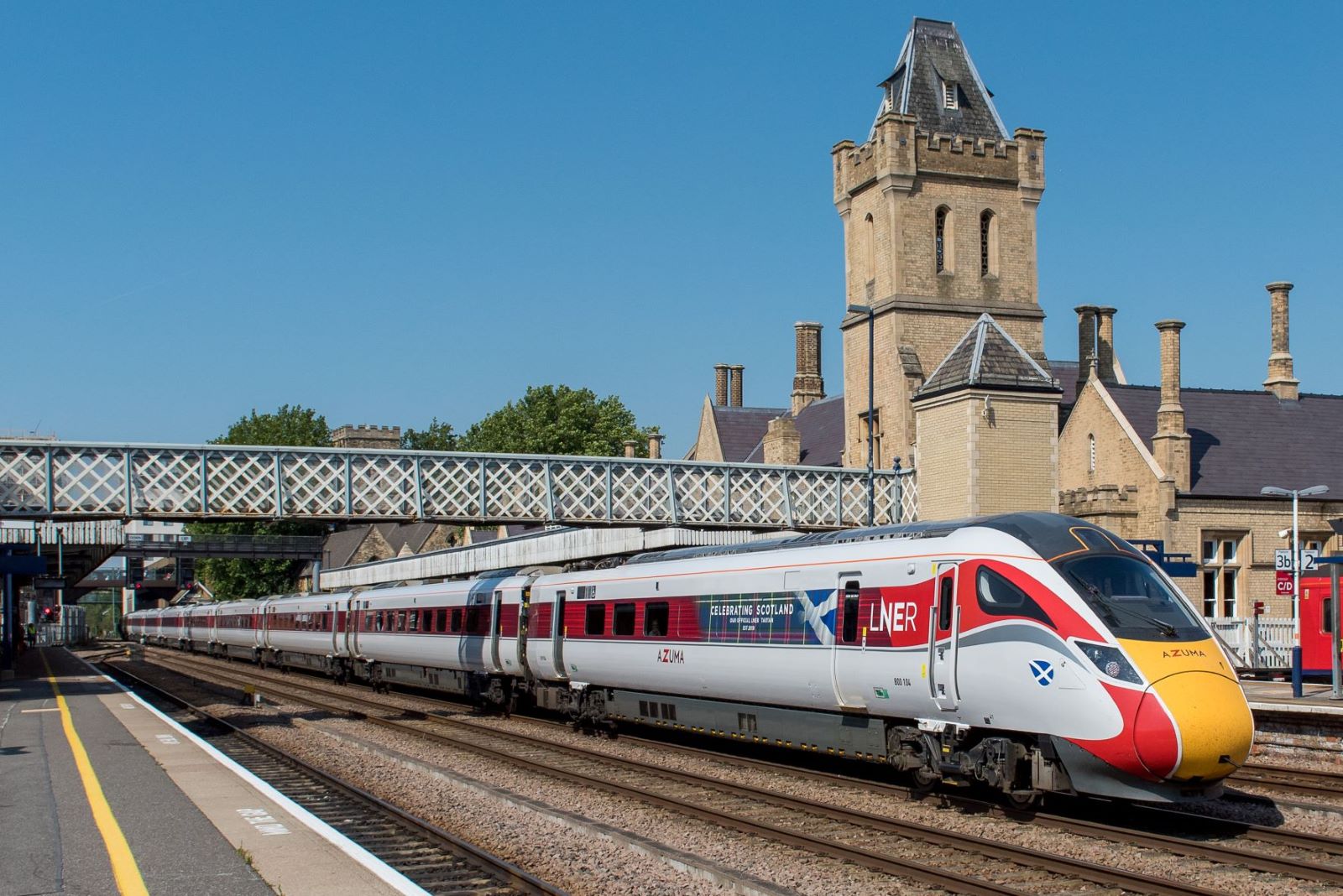 LNER and Network Rail work together to run special Lincoln Christmas Market Services